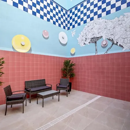 Apartment Picasso Con Patio Trasero *